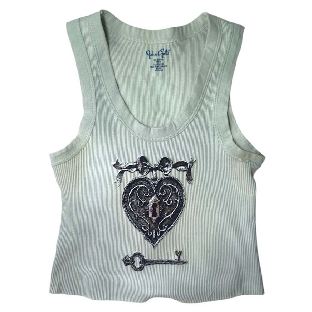 Handmade Heart Lock & Key Top - Picture 4 of 4